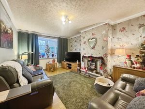 Lounge- click for photo gallery